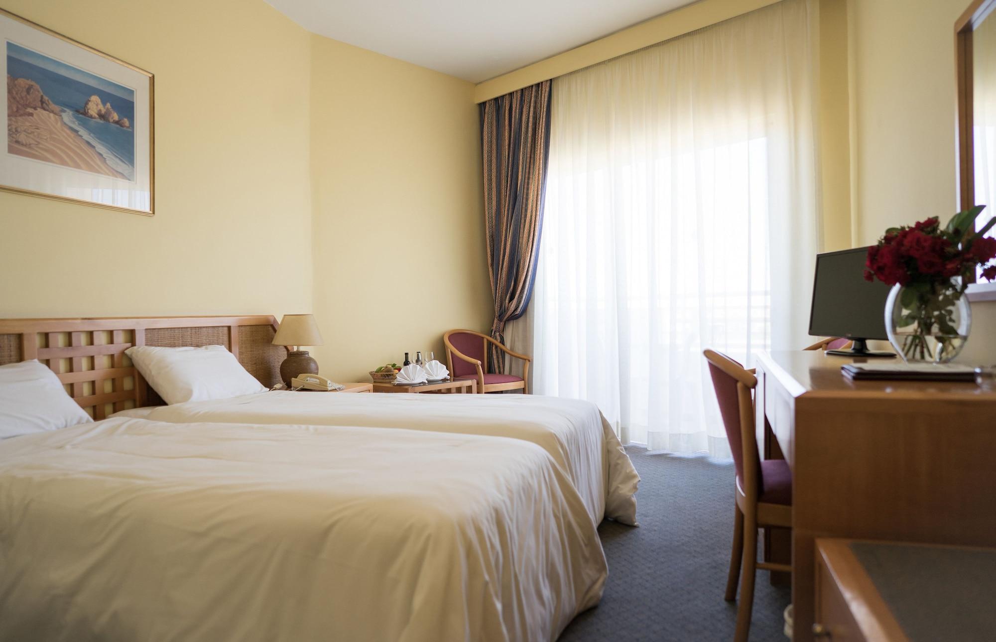 Aloe Hotel Paphos Eksteriør bilde