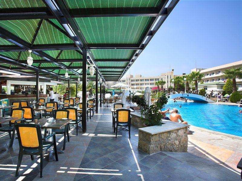 Aloe Hotel Paphos Eksteriør bilde