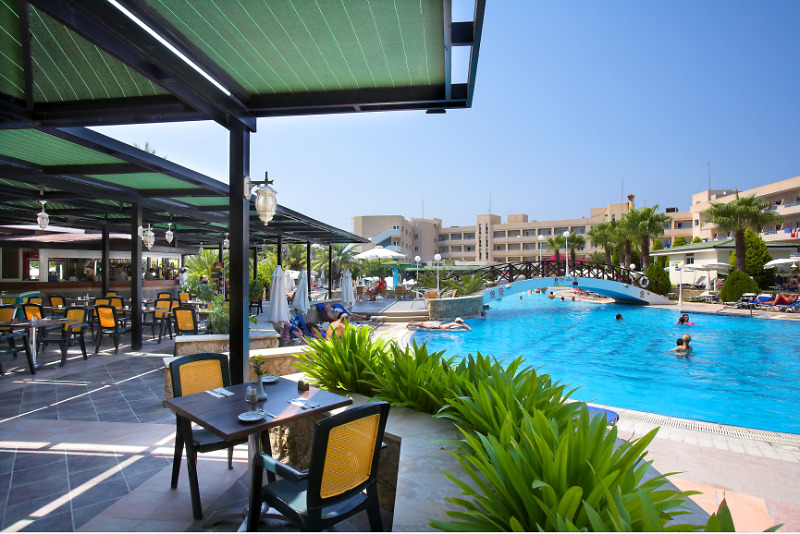 Aloe Hotel Paphos Eksteriør bilde