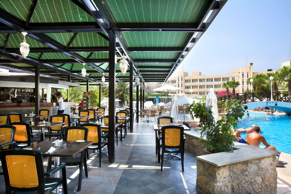 Aloe Hotel Paphos Eksteriør bilde