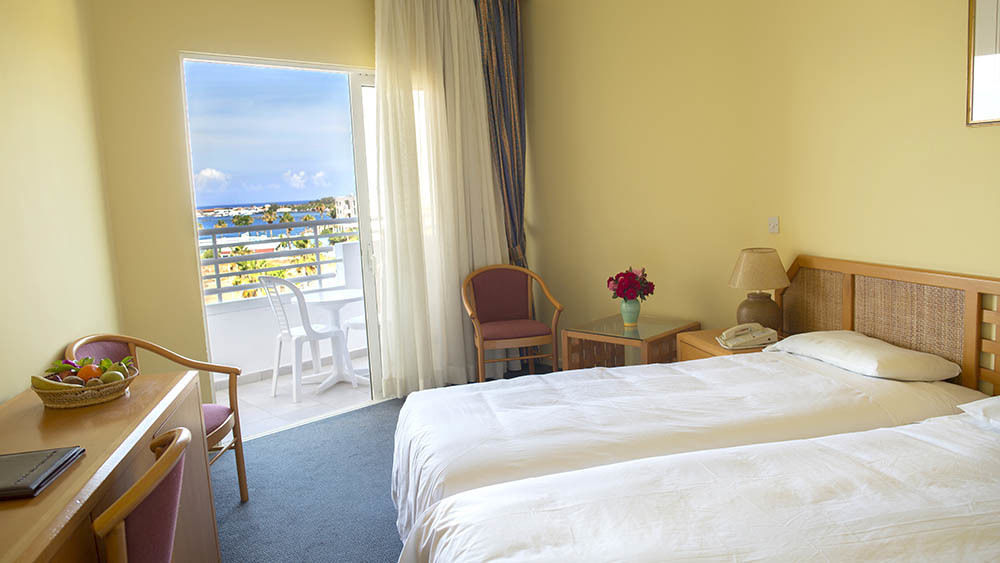Aloe Hotel Paphos Eksteriør bilde