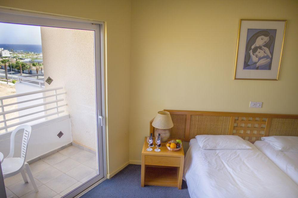 Aloe Hotel Paphos Eksteriør bilde